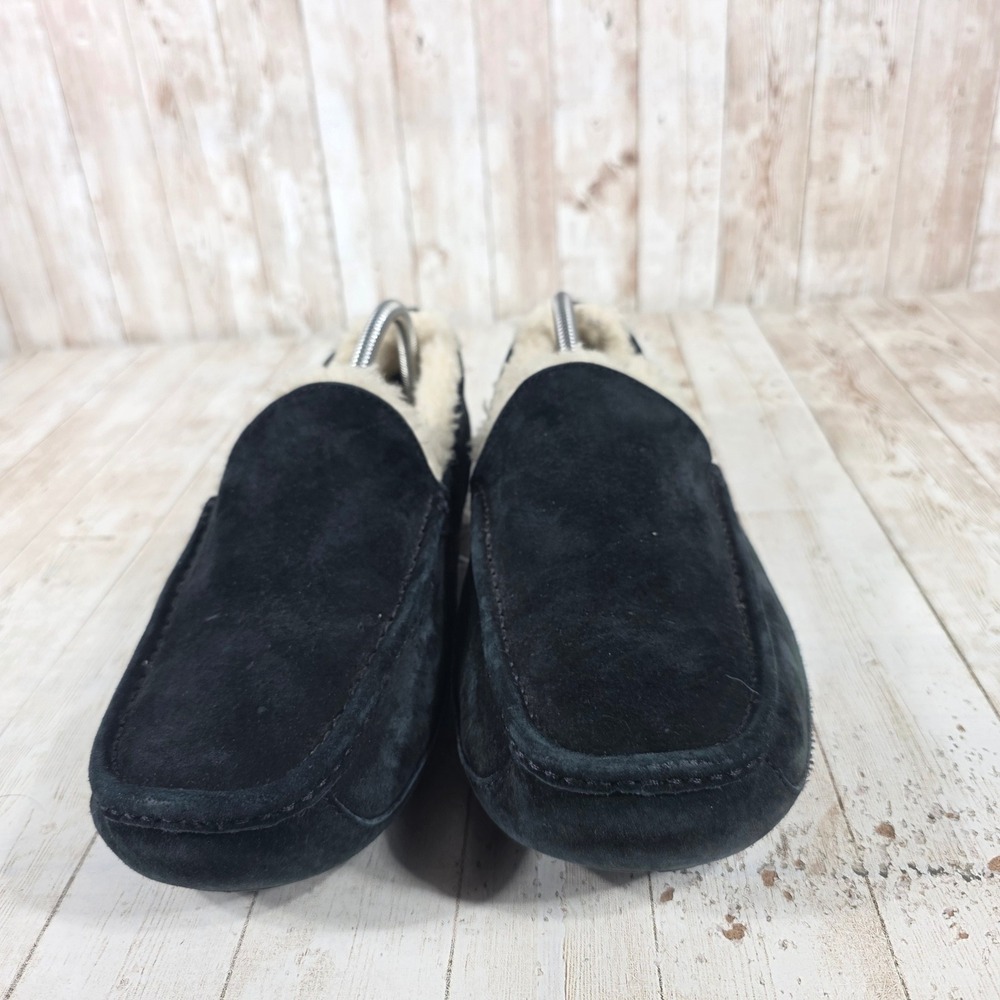 UGG Australia Men's Black Suede Sheepskin Lined Moccasin Slippers Size 11 - Picture 4 of 8